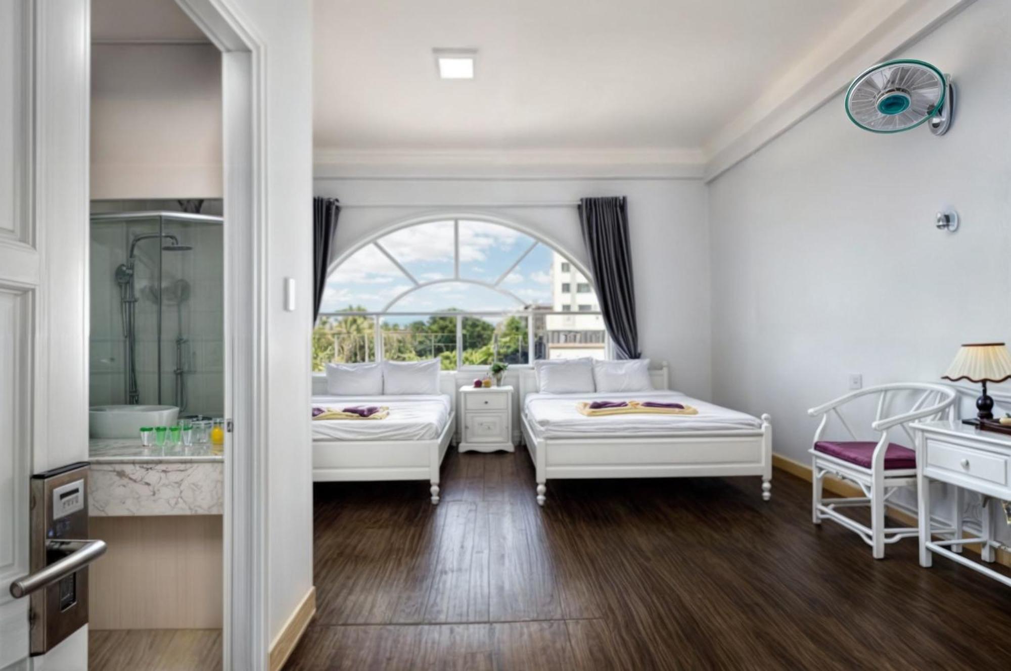 Cct Luxury Hotel Nha Trang Kültér fotó