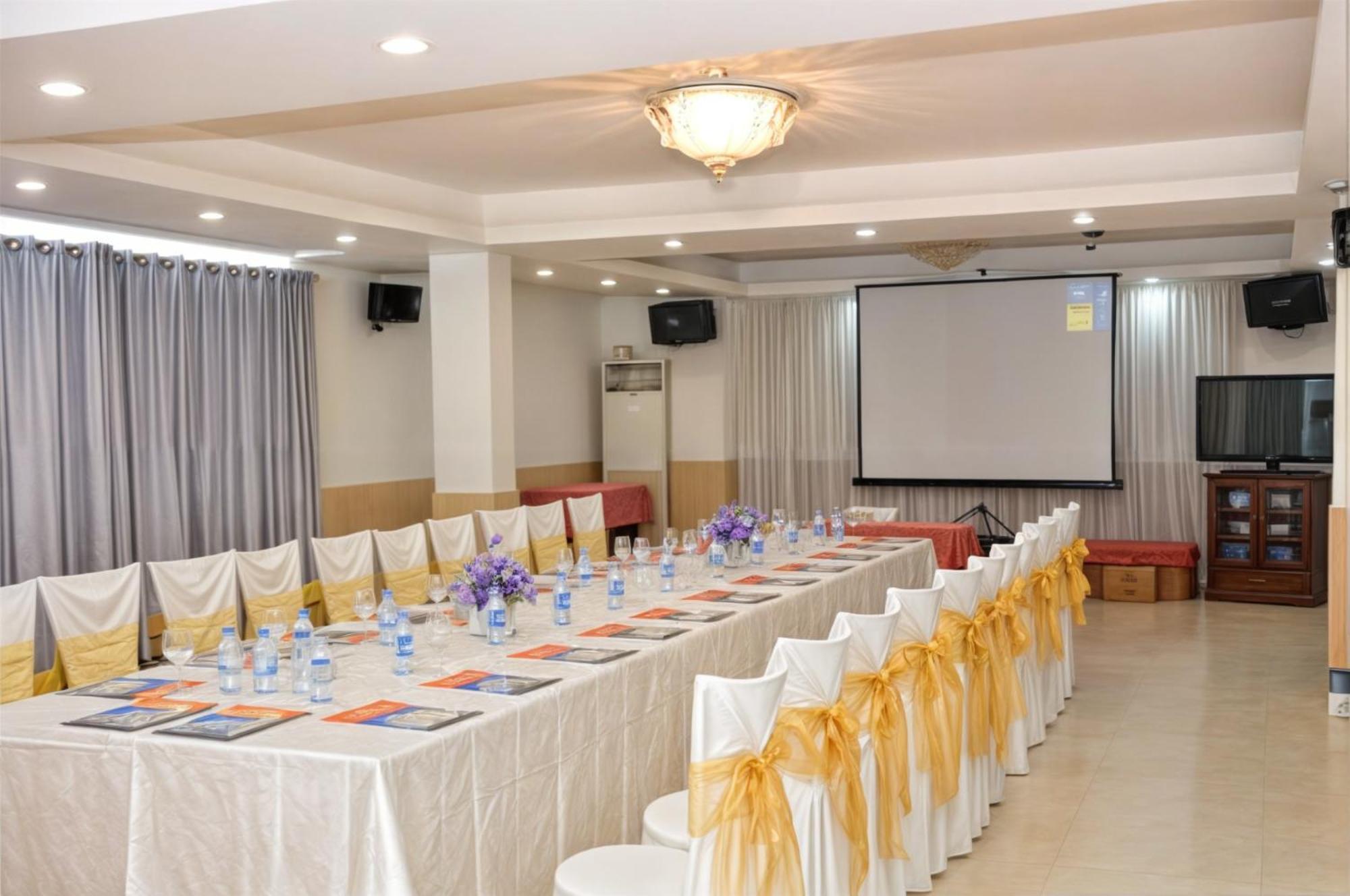 Cct Luxury Hotel Nha Trang Kültér fotó